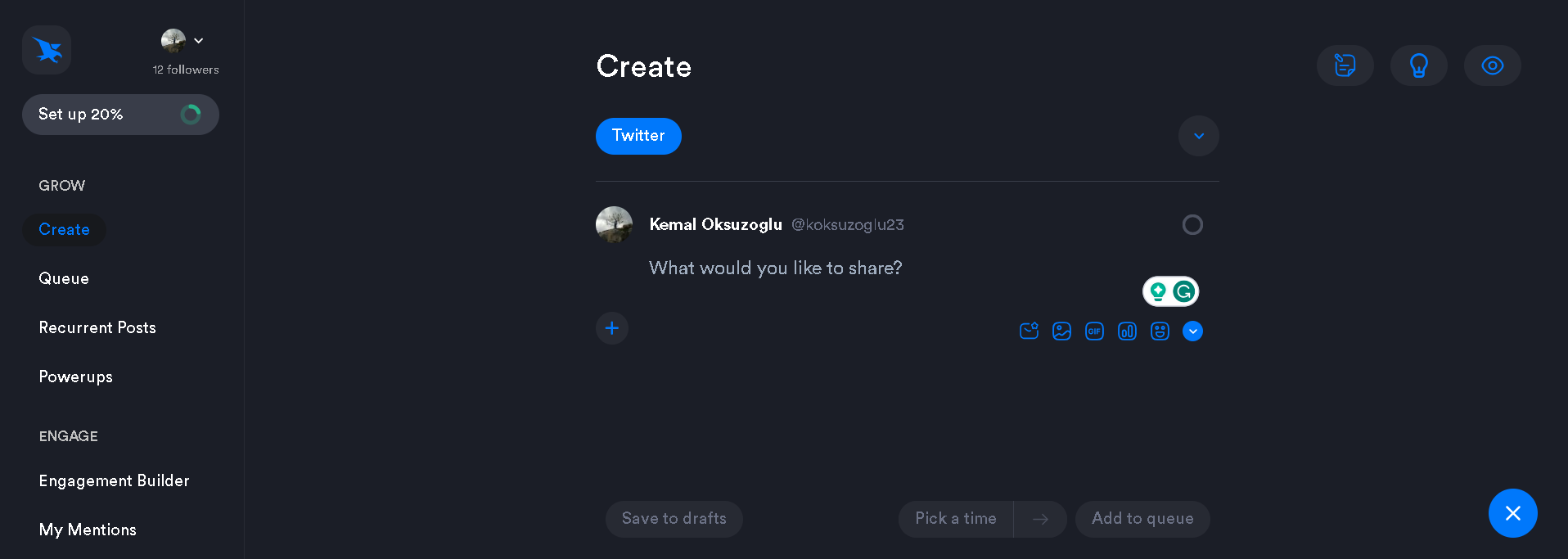 Hypefury has many features including a free twitter thread maker.