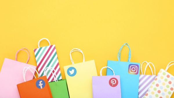 Social Commerce: Why is it important & How does it work