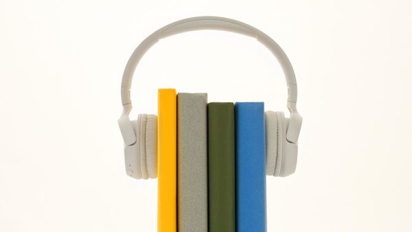 How can social media listening increase customer advocacy?