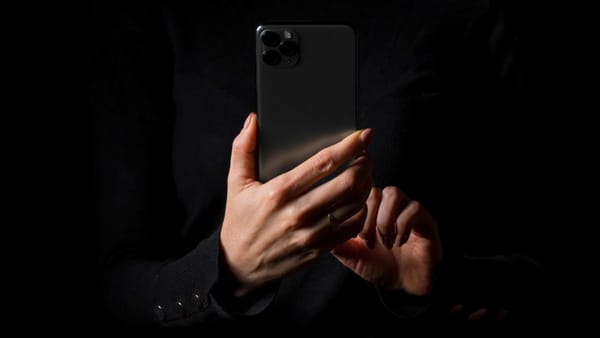 How to Delete Old Tweets on iPhone