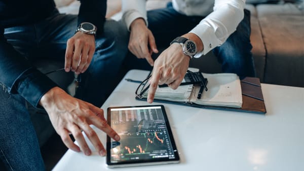 How to Be a Crypto Influencer (Even If You’re Not an Expert Yet)