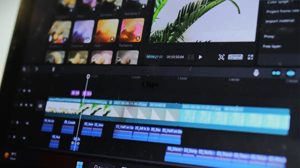 How to Turn Twitter Spaces Into Video Clips (Guide)