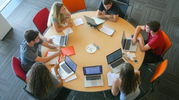 Which Social Media Management Tool Offers the Best Collaboration Features?